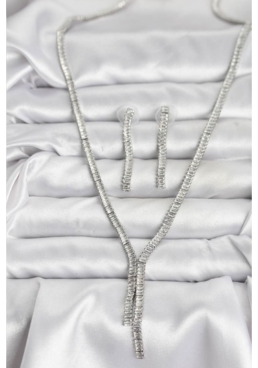 Zarif Kadın İçin Silver Metal Baget Zirkonlu Kolye Küpe Seti Gri