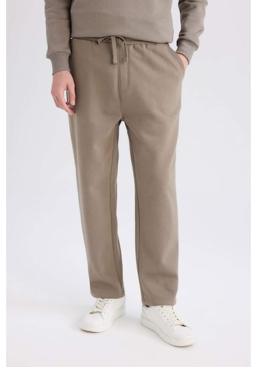 DeFacto Regular Fit Eşofman Altı İçi Polarlı Basic Düz Cepli Beli Bağcıklı Düz Paça D7836AX25SPKH510