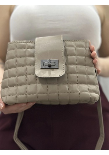 Biçomi Kapaklı Kapitone Vizon Cilt Çanta Vizon