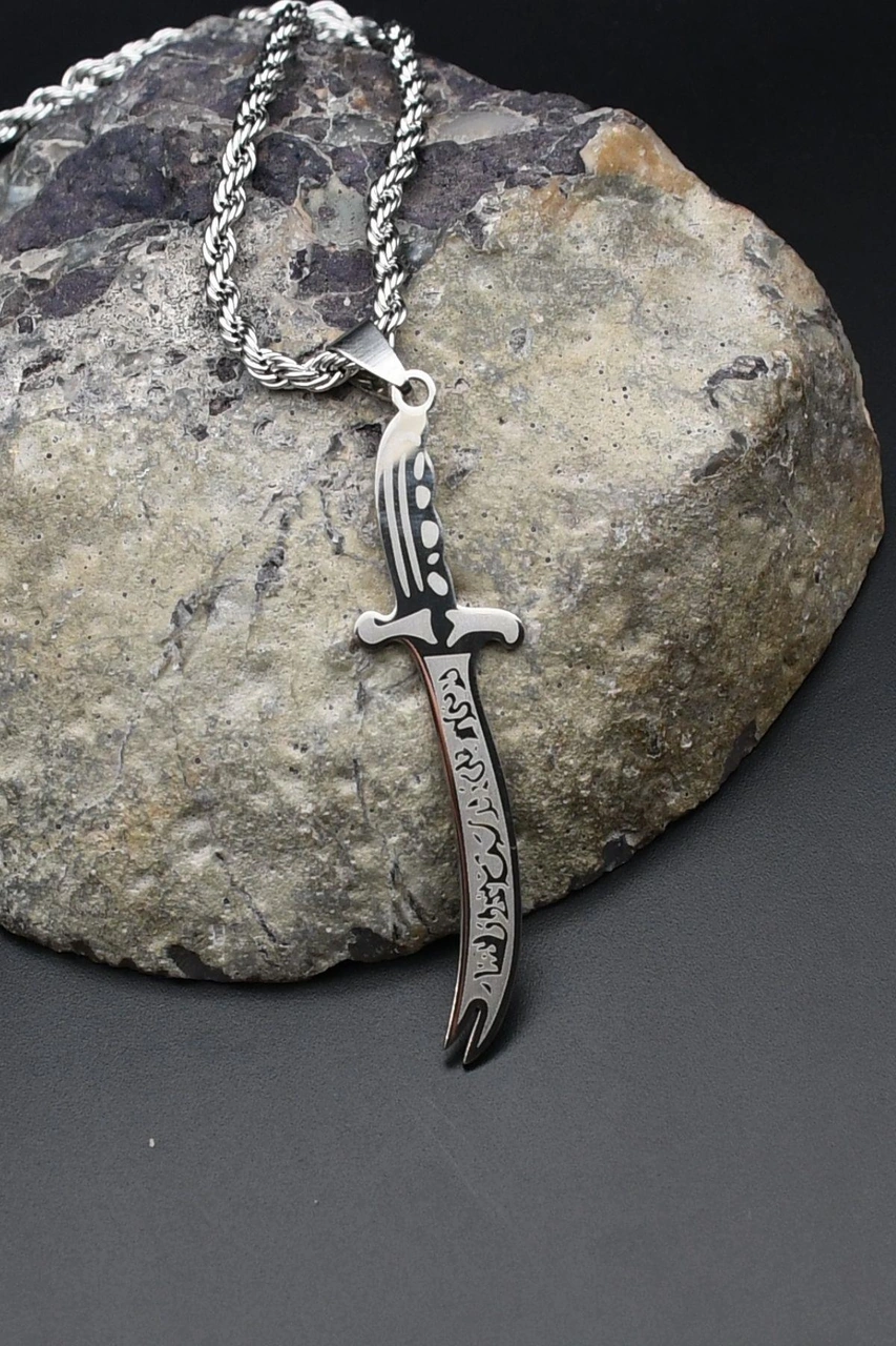 La Feta İlla Ali La Seyfe İlla Zülfikar Yazlı Kolye Paslanmaz Çelik Zincir 3mm 902304 Gümüş