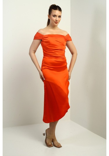 Kadın Madonna Yaka Drapeli Asimetrik Saten Kısa Elbise Oranj