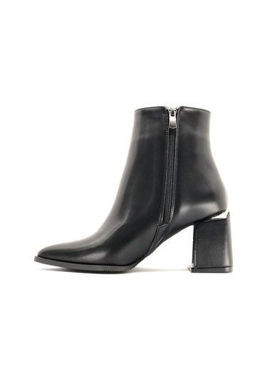 Feles Burgu Şerit Taş Detaylı Klasik Kadın Bot Siyah