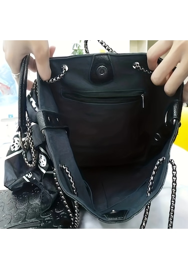 Eşarp Dekorlu Gotik Kafatası Kabartmalı Tote Çanta Siyah