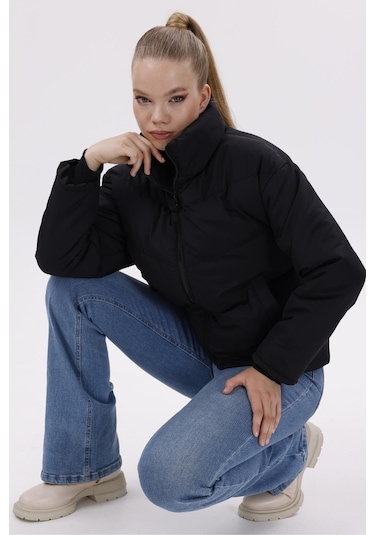 Kadın Dolgulu Puffer Mont - Yüksek Yaka, Suya Dayanıklı Siyah