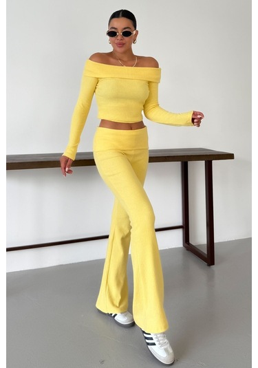 Modagen Kadın Sarı Madonna Yaka Alt-üst Pantolonlu İnterlok Takım Sarı