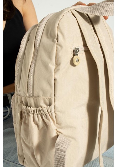 Klinkır Kadın Sırt Çantası Hafif Su İtici Kumaş Günlük Kullanım İçin İdeal 37 27 Cm Anne Bebek Çanta Krem