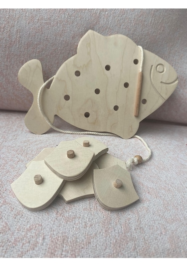 Montessori Beceri Temelli İpli Pullu Ahşap Balık