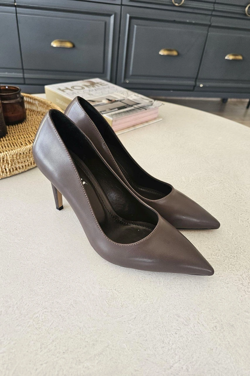 10 1814 Topukla Kadın İnce Topuklu Stiletto Ayakkabı Kahve Deri