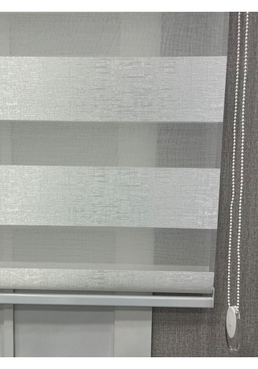 Delüks Zebra Stor Perde Geniş Plise Beyaz Beyaz