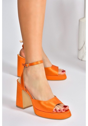 Fox Shoes Turuncu Saten Kumaş Kalın Platform Topuklu Kadın Ayakka