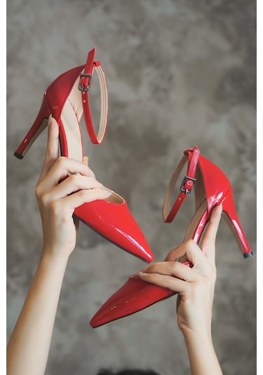 Zeus Kırmızı Sivri Burun Topuklu Ayakkabı