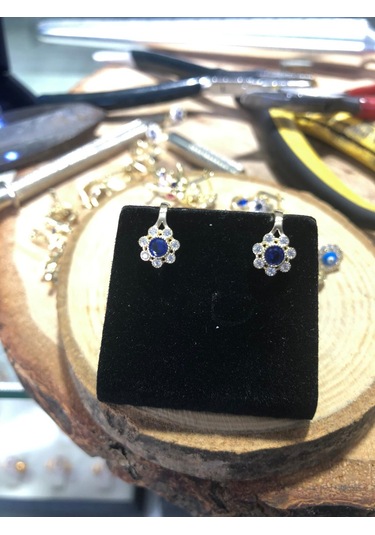 14 Ayar Taşlı Çocuk Küpesi Safderuntakı