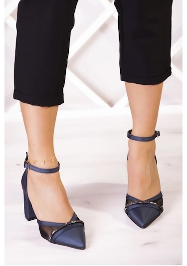 Molly Lacivert Saten Taşlı Fileli Kalın Topuklu Ayakkabı