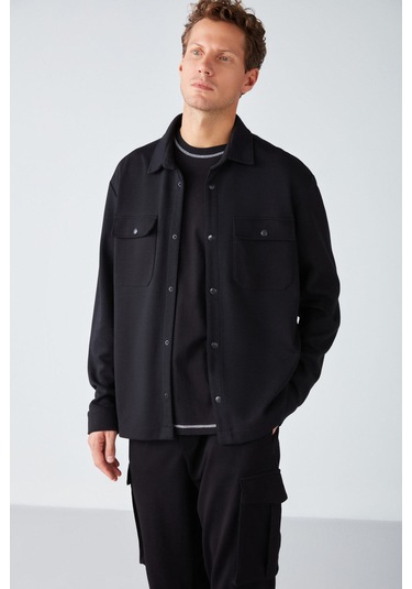 Maze Erkek Özel Dokulu Kalın Kumaşlı Cepli Çıtçıtlı Siyah Ceket