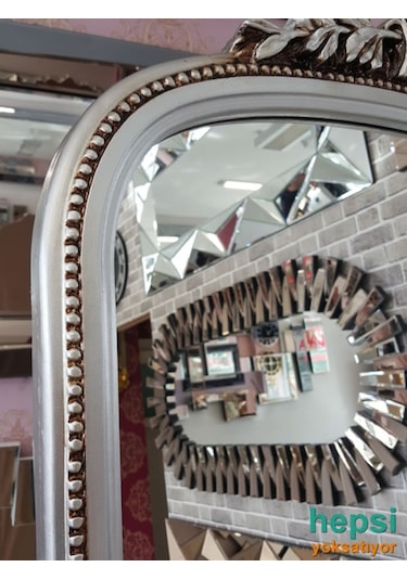 Matmazel Model Gümüş Renk Varaklı Ayaklı Boy Aynası Gümüş
