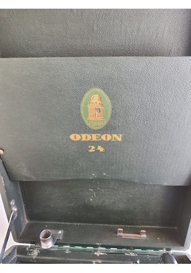 Odeon 24 Antika Çanta Gramofon 075