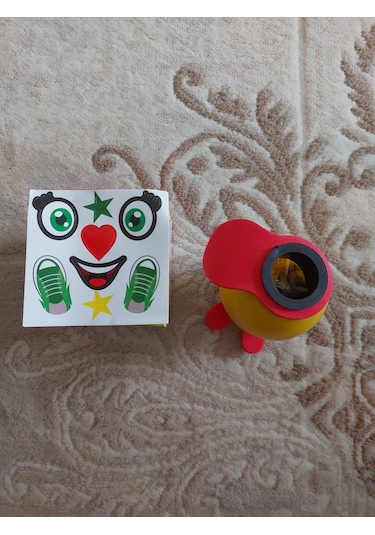 Şapkalı - Stickerlı Çim Adam Emoji