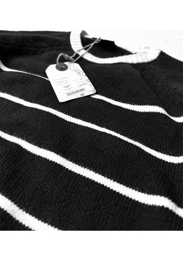 Luxry Bisiklet Yaka Yün Erkek Kazak--siya Çizgi-- Çok Renkli