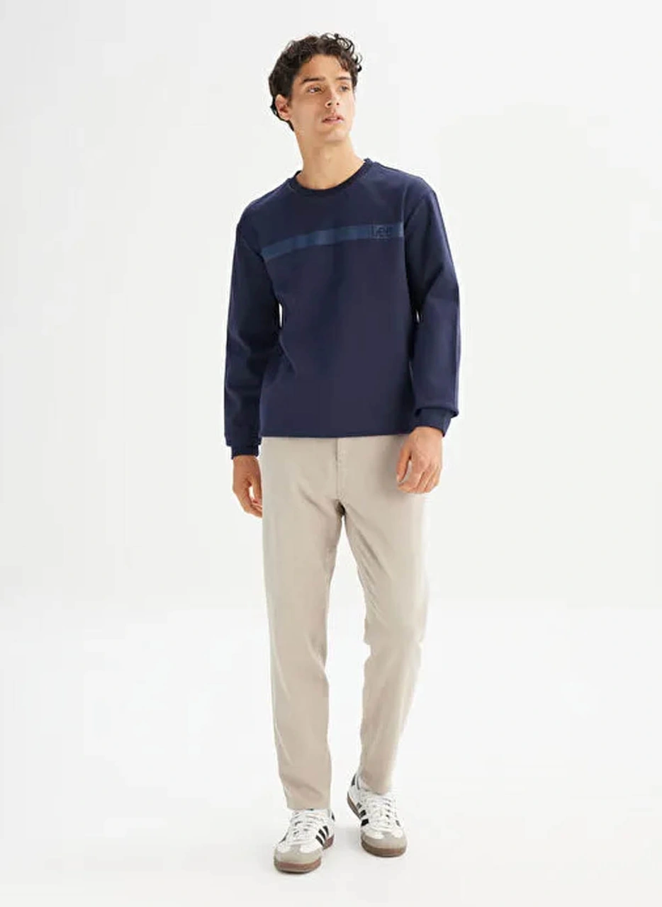 Lee Mid Logo Lacivert Erkek Sweatshirt L242499411 Lacivert