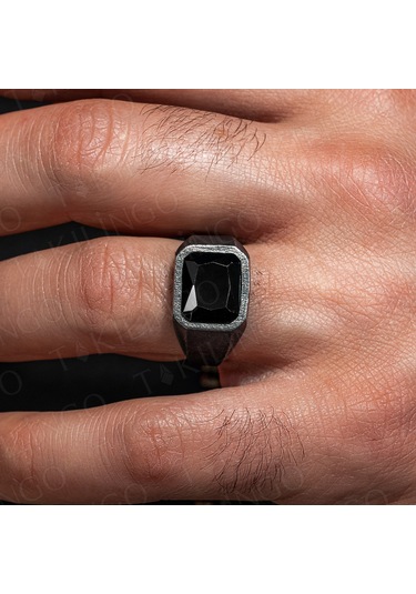 925 Ayar Gümüş Oksitli Siyah Zirkon Taşlı Sade Erkek Yüzük Gümüş