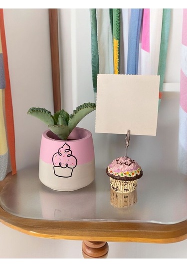 Cupcake Tutuculu Cupcake Çizimli Saksı Ofis Seti Pembe