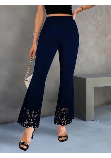 Leyla Sanat Sanata Yeni Bir Bakış Açısı Kadın Yüksek Bel Paçaya Doğru Genişleyen Lazer Çiçek Kesim Detaylı Ithal Krep Pantolon Lacivert