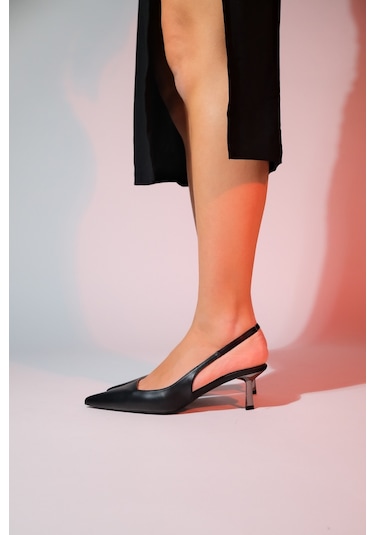 Luvishoes Marten Siyah Cilt Kadın Sivri Burun Arkası Açık İnce Topuklu Ayakkabı Siyah