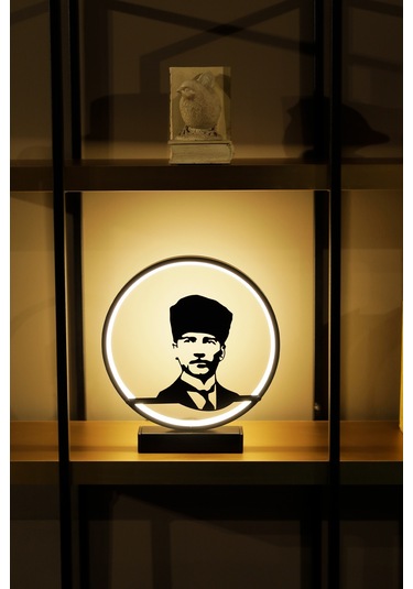 Atatürk Silüetli Metal Led Masa Lambası Dekoratif Işıklı Gece Lambası Modern Tasarım Ataturk