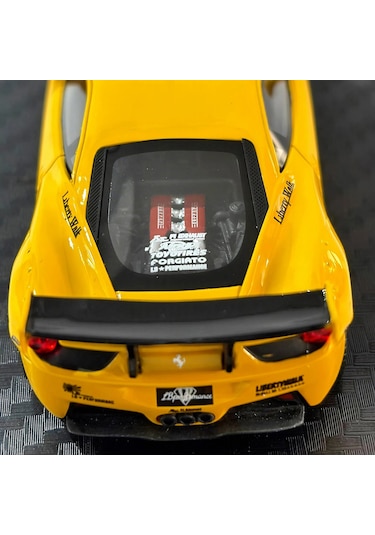Scale Box 1/64 Ferrari 458 Italia