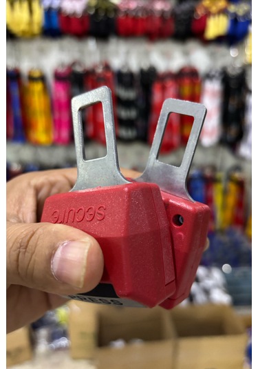 Emniyet Kemeri Uzatıcı Aparat, Evrensel Uyumlu, Kırmızı Renk