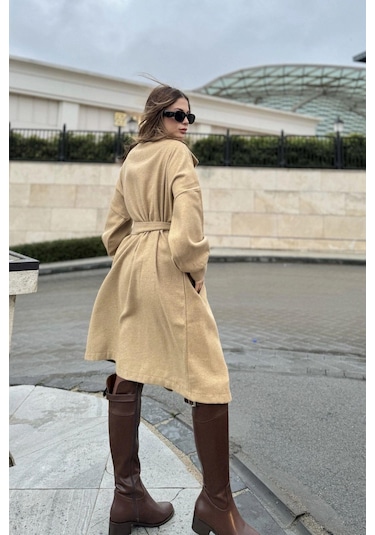 Kadın Vizon Balon Kol Beli Kemerli Midi Kaşe Kaban Astarsız Sütlü Kahverengi