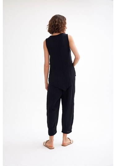 Pamuk Müslin Üçgen Bluz - Şık Ve Rahat Yaz Tasarımı Siyah