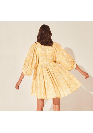 Yaz Kadın Elbisesi Moda Büyük Metre Gevşek Askılı Kişiselleştirilmiş Edebi Retro Avrupa Ve Amerikan Tarzı Baskılı Elbiseler Sarı