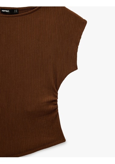 Koton Drape Detaylı Kayık Yuvarlak Yaka Kolsuz Desenli Bluz Kahverengi 6sak70018ek Kahve
