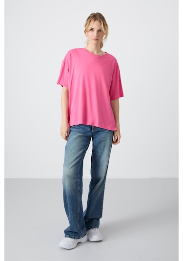 Tommy Life Şeker Pembe Penye Modal Yumuşak Tuşeli Oversize Fit Basic Kadın T-shirt- 97285 Şeker Pembe