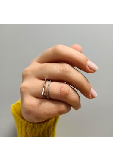 Kadın Gümüş Renk Zirkon Taşlı Yüzük Çok Renkli