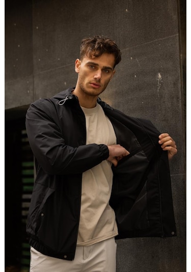 Yarn İçi Astarlı Suya Dayanıklı Kapşonlu Fermuarlı Yağmurluk - Siyah Siyah