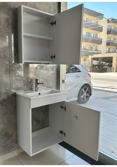 Banyo Dolabı Aynalı Cnc İşlemeli Membran Kapaklı 55 Cm Beyaz