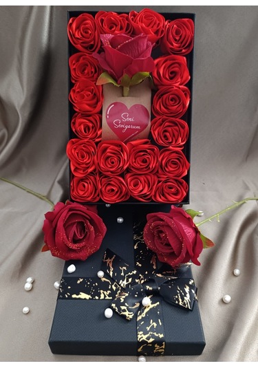 İnci Mode Seni Seviyorum 18+1 Çiçekli Kutu Hediyelik Çiçek Kutusu Siyah