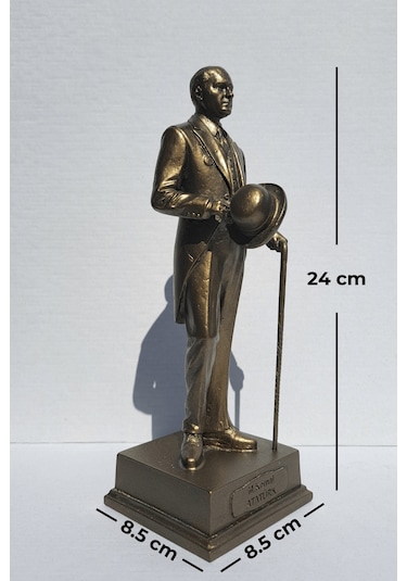 Şapkalı Atatürk Heykeli Biblo - Büyük Boy