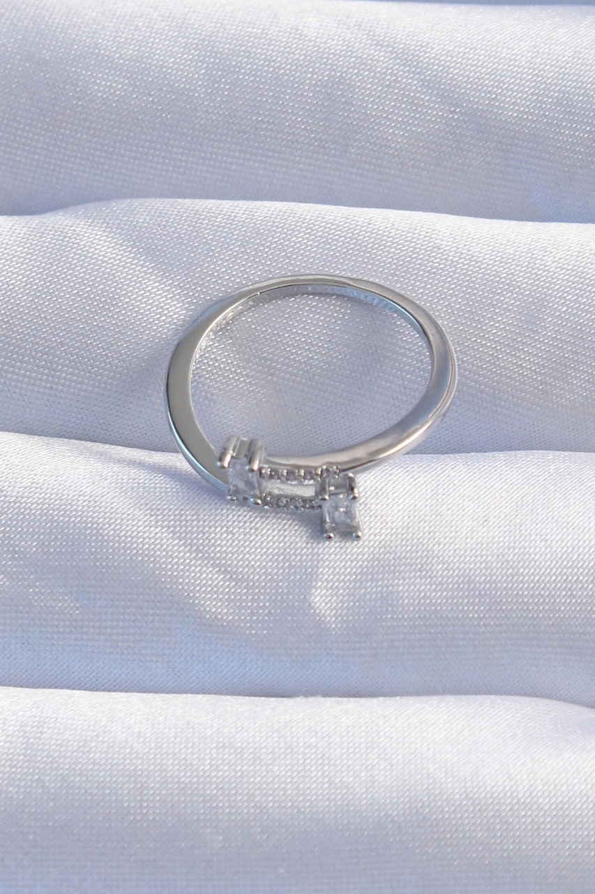 Dodes Pirinç Gümüş Renk Zirkon Taşlı Geometrik Ayarlanabilir Yüzük Tg27byk3240 Çok Renkli