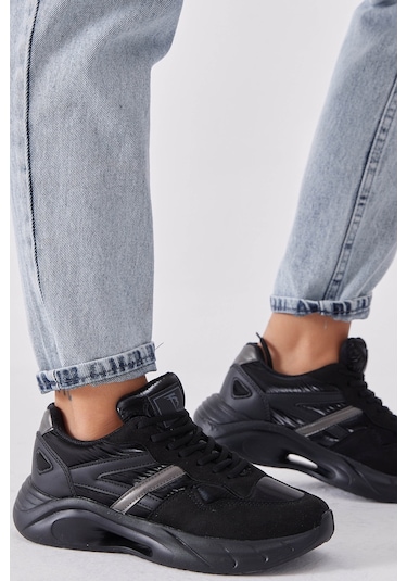 Tonny Black Kadın Siyah Faylon Taban Şeritli Bağcıklı Spor Ayakkabı Siyah