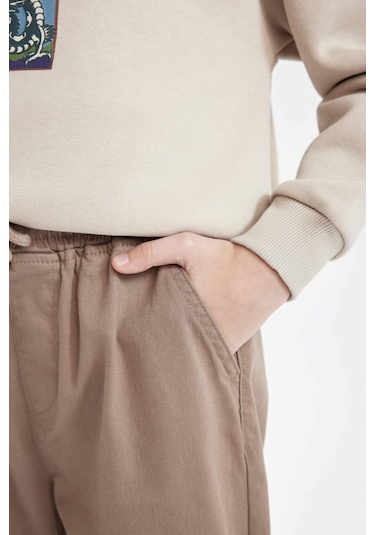 DeFacto Erkek Çocuk Bağcıklı Beli ve Paçası Lastikli Cepli Jogger Gabardin Pantolon C7577A824WNBG73