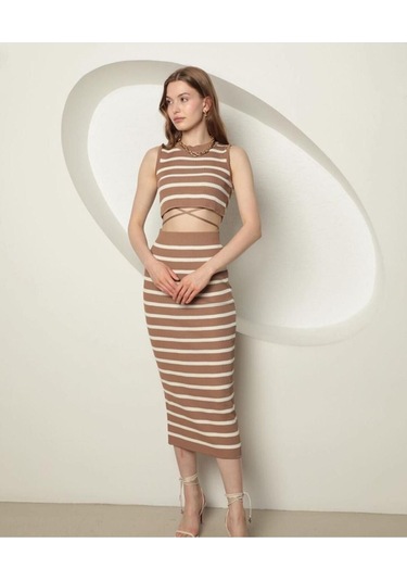 Kadın Çizgili Sıfır Kol Bluz - Çizgili Etek Alt-üst Takım Kahverengi