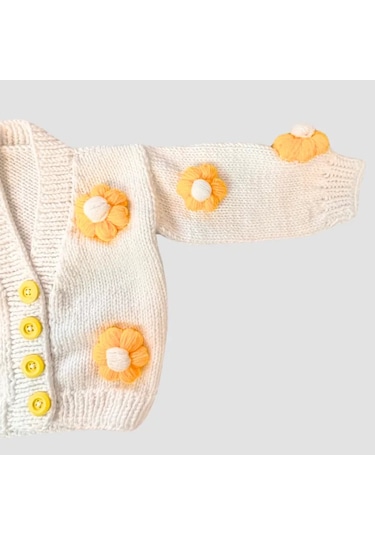 Uretti - Gülnur 2184 - El Örgüsü Sarı Çiçekli Kız Çocuk Hırka 5 Yaş - Beyaz Beyaz