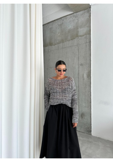 Siyah-ekru Lace Kayık Yaka Pullu Kazak Siyah - Ekru