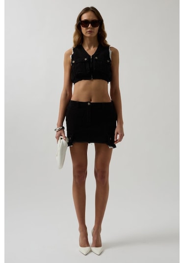 Modasize V Yaka Düğmeli Crop Yelek Siyah