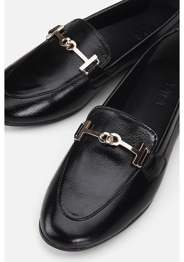 Yaya Kadın Siyah Rugan Gold Tokalı Loafer