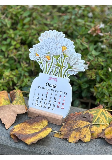 2026 Ahşap Ayaklı Çiçekli Mini Özel Tasarım, Masaüstü Takvim, Papatyalı Çiçek Buketi - Yeni Yıl
