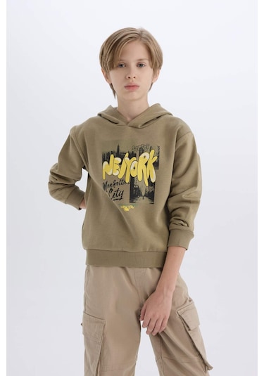 DeFacto Erkek Çocuk Kapüşonlu Baskılı Kalın Sweatshirt D3037A824WNKH488 DeFacto Erkek Çocuk Kapüşonlu Baskılı Kalın Sweatshirt D3037A824WNKH488